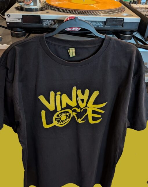 VINYL LOVE T-Shirt Black-Yellow THR x JiggyJamz 2026 – JiggyJamz